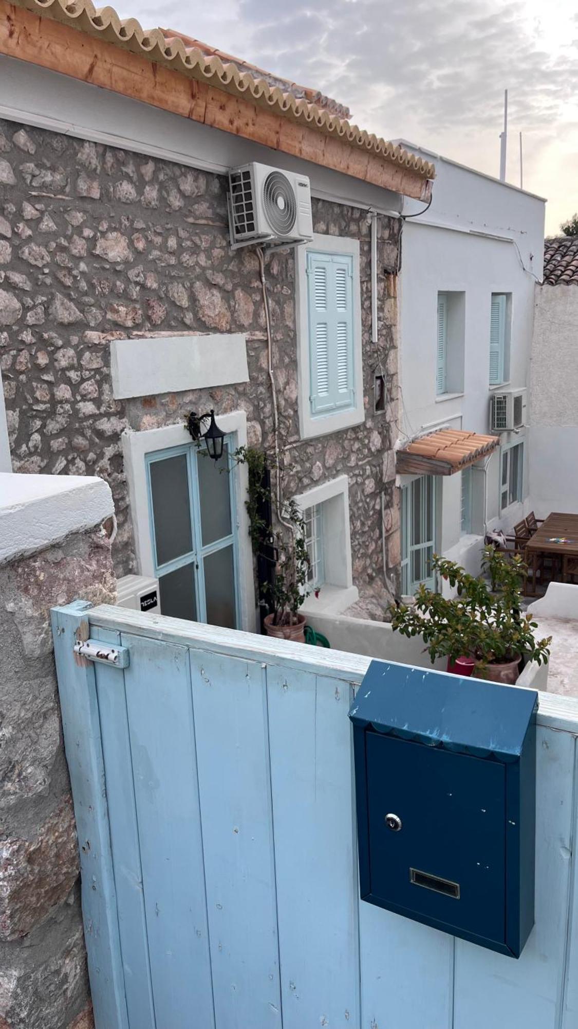 Galaxidi Authentic Rooftop House エクステリア 写真